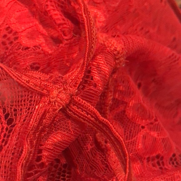 The Escante Collection Red Lace Nightdress Size XS-S - Picture 6 of 9